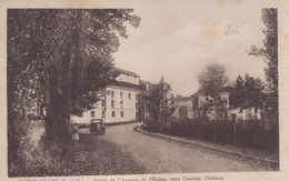 Saint-Vrain : Sortie De L'Avenue De L'Epine, Vers L'Ancien Château - Saint Vrain