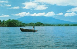 VISTA DEL GRAN LAGO DE NICARAGUA-UNO DE LOS SIETE LAGOS MAS GRANDES DEL MUNDO DE AGUA DOLCE - Nicaragua