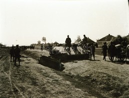 Cca 1942 Thöresz Dezső (1902-1963) Békéscsabai Gyógyszerész és Fotóművész Szolgálatot Teljesített Egy Sebesültszállító V - Autres & Non Classés