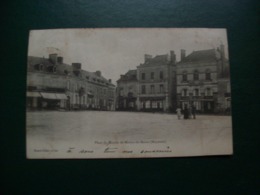 Carte Postale Ancienne De Meslay-du-Maine: Place Du Marché - Meslay Du Maine