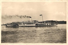 T2 Uranus Lapátkerekes Gőzhajó / Hungarian Passenger Steamship - Unclassified