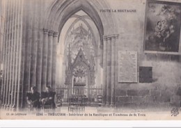TOUTE LA BRETAGNE    TREGUIER      INTERIEUR DE LA BASILIQUE ET TOMBEAU DE ST YVES - Tréguier