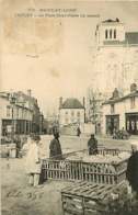 151218A - 49 CHOLET La Place Saint Pierre Un Samedi - Marché Aux Porcs - Cochon Café GALLARD Paysan - Cholet