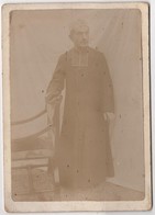 Photo Originale De Cabinet Monseigneur Le Chanoine Collomb Curé De Moustiers Sainte Marie Basses Alpes - Personnes Identifiées