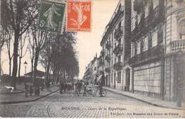 42 - ROANNE : Cours De La République - CPA - Loire - Roanne