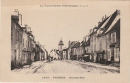 PESMES   70  HAUTE SAONE   CPA   LA GRANDE RUE - Pesmes