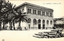 CORSE -  AJACCIO - Grumes De Bois Entreposées Sur Le Quai, Devant L'Hôtel De Ville - Ed. F.G. - Ajaccio