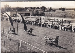 47----RARE---MONFLANQUIN--hippodrome-piscine-terrain De Camping-centre Aéré--voir 2 Scans - Monflanquin