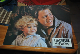 Rare Affichette Film L'aventure Des Ewoks Star Wars 1984 Format 21x30 - Affiches & Posters