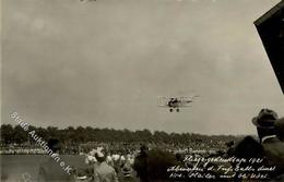 Flugwesen Fliegergedenktag Abwerfen Des Fußballs Furch Hpt. Hailer U. Ob. Udet Foto AK I-II Aviation - Autres & Non Classés