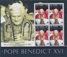 ** 2005 XVI. Benedek Pápa Kisív,
Pope Benedict XVI Minisheet
Mi 5611 - Otros & Sin Clasificación