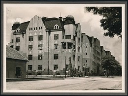 Cca 1920-1930 Budapest XIII., MÁV Tisztviselő Ház, Tervezte: Jeney Ernő, Albumlapra Ragasztott Fotó, 12×17 Cm - Other & Unclassified