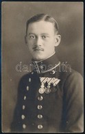 Cca 1915 Katona Kitüntetésekkel, Fotólap, 14×8,5 Cm - Sonstige & Ohne Zuordnung