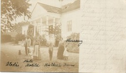 T2 1900 Gergelylaka, Gregorovce; Nemesi Kúria A Családdal / Villa With Family. Photo - Ohne Zuordnung