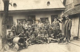 * T2 1914-1915 Feldzug. Fröhliche Ostern Aus Den Karpathen In Ungarn. Aufgenommen In Huszt / Osztrák-magyar Katonák Csop - Zonder Classificatie