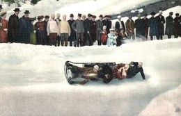 T2 Wintersport / Sport D'hiver / Winter Sport, Bobsleigh Race. Four-men Controllable Bobsleigh In A Sharp Turn - Unclassified