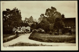 Ref 1250 - Early Postcard - Tong Village Shropshire Salop - Shropshire