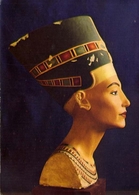 Pointed Limestone Bust Of Oueen Nefertiti - Formato Grande Viaggiata – E 9 - Musées