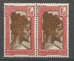 MADAGASCAR N° 289 X 2  NEUF**  SANS CHARNIERE  / MNH - Unused Stamps