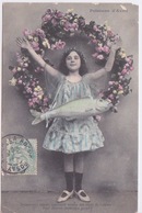 CPA - 1 ER AVRIL - POISSON D'AVRIL -  JEUNNE FILLE EN ROBE - 1er Avril - Poisson D'avril