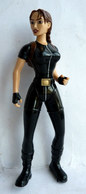 FIGURINE PLAYMATES LARA CROFT TOM RAIDER 2001 (2) - Otros & Sin Clasificación