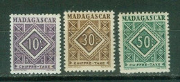 FC MAD08 - Madagascar YT N°  Taxe 31 32 33 Neuf ** - Timbres-taxe