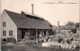 90 ROUGEMONT - La Verrerie, Cour Intérieure - Rougemont-le-Château