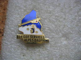 Pin's EDF-GDF Services Des Alpes Dauphiné - EDF GDF