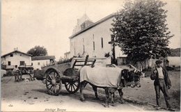 FOLKLORE -- AU PAYS BASQUE -- Attelage Basque - N° 150 Basque - Bekende Personen