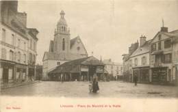 91 - LIMOURS - Place Du Marché Et La Halle - Limours