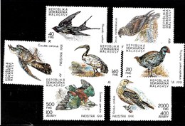 Serie De Madagascar Nº Yvert 1024/30 **  AVES (BIRDS) - Golondrinas