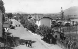 Hendaye        64          Frontière Franco-Espagnole   . Les Trois Ponts Internationaux       (voir Scan) - Hendaye