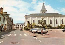 Neung-sur-Beuvron - Place De L'Eglise - Automobiles - Neung Sur Beuvron