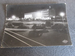 CPSM - CANET PLAGE La Nuit - La Place - Le Casino - Canet En Roussillon