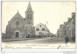 OZOIR - LA - FERRIERE ..-- 77 . S. Et M. ..-- Place De L' Eglise . Vers AULNAY . Voir Verso . Trous De Perforatrice !!! - Torcy