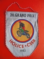 MOTOCROSS.MOTO CROSS.Flag.GRAND PRIX CSSR-HOLICE.FIM. - Kleding, Souvenirs & Andere