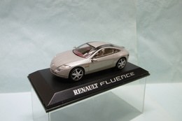 Norev / Altaya - RENAULT FLUENCE Concept-Car BO 1/43 - Norev