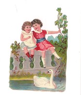 DECOUPI GAUFFRE PETITES FILLES AU BORD DE L'EAU - CIGNE - - Enfants