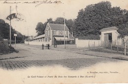 Le Cerf-Volant Et Porte Du Bois Des Gonards à Buc - Buc
