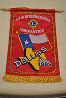 Rare Fanion Lion's Club France 65 Eme Convention Internationale à Dallas 1985 - Other & Unclassified