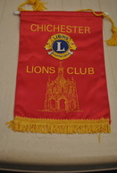 Rare Fanion Lion's Club Chichester - Altri & Non Classificati