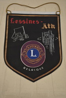 Rare Fanion Lion's Club Lessines-Ath Belgique - Other & Unclassified