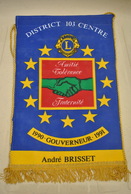 Rare Fanion Lion's Club André Brisset Gouverneur 1991 - Other & Unclassified