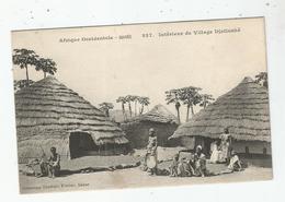 GUINEE AFRIQUE OCCIDENTALE 227 INTERIEUR DE VILLAGE DJALLONKE (CASES) - Guinée Française