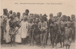 AFRIQUE  GUINEE FRANCAISE   AOF -  CPA   - TAM -TAM  D'ENFANTS - Guinea Francese