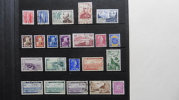 ALGERIE : 22 Timbres Oblitérés - Lots & Serien