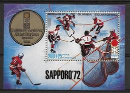 Sovenirsheet Guinea Olympics Sapporo 72 Ice Hockey Mnh** - Winter (Other)