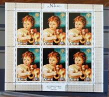 NIUE, Peinture, Painting, Enfance, Année De L'enfance. Chien. Bloc Emis En 1979** MNH - Otros & Sin Clasificación