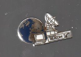 Pin's FRANCE TELECOM PAR ARTHUS BERTRAND PARIS.....BT4 - France Telecom