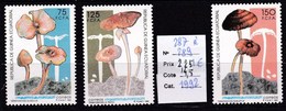 3 Timbres Neufs ** De Guinée équatoriale, N° 287 à 289 Champignon Champignons Mushroom Setas Pilze - Mushrooms